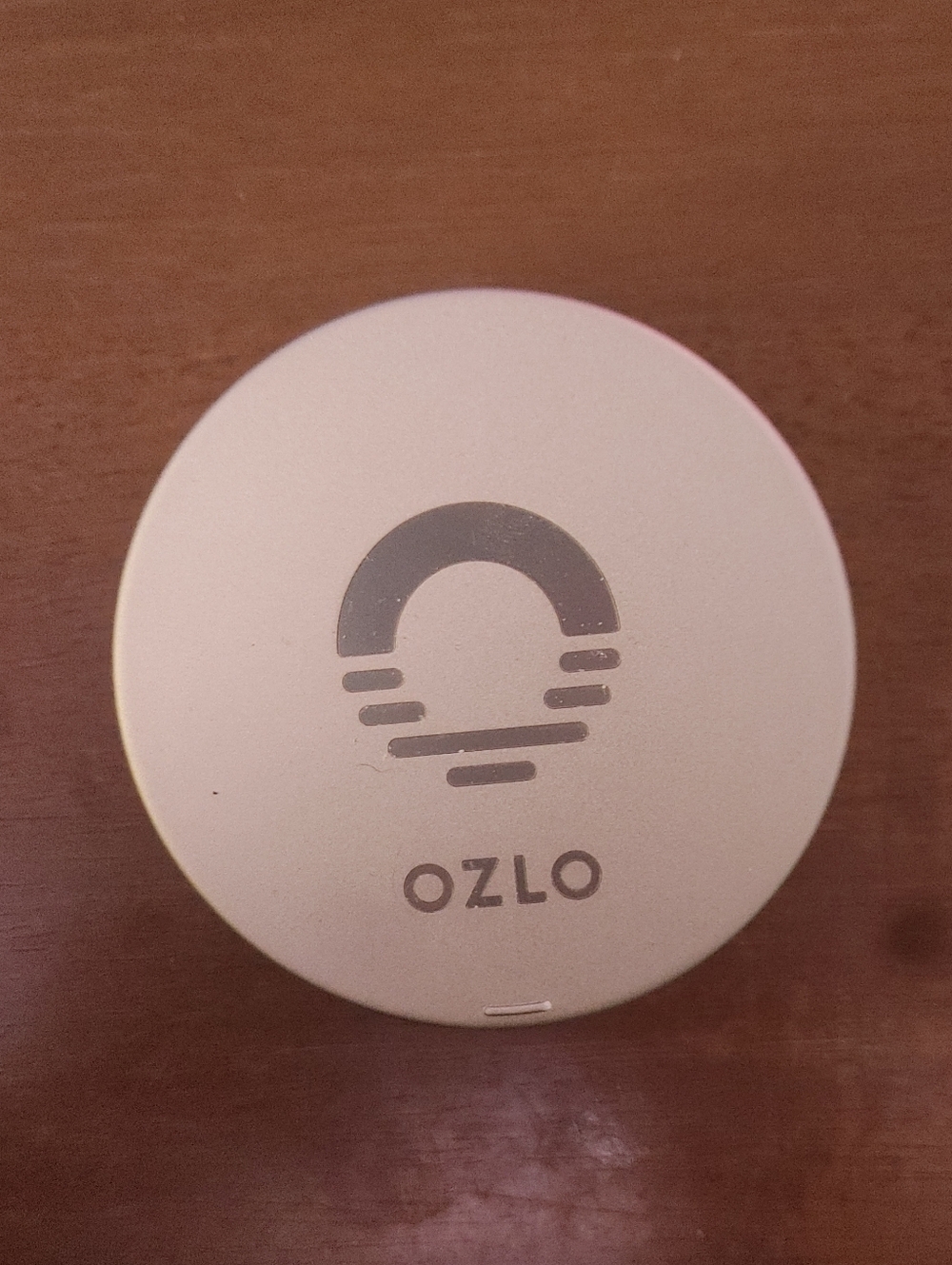 OZLO Wireless Earbuds in White with Purple Case - Picture 2 of 2